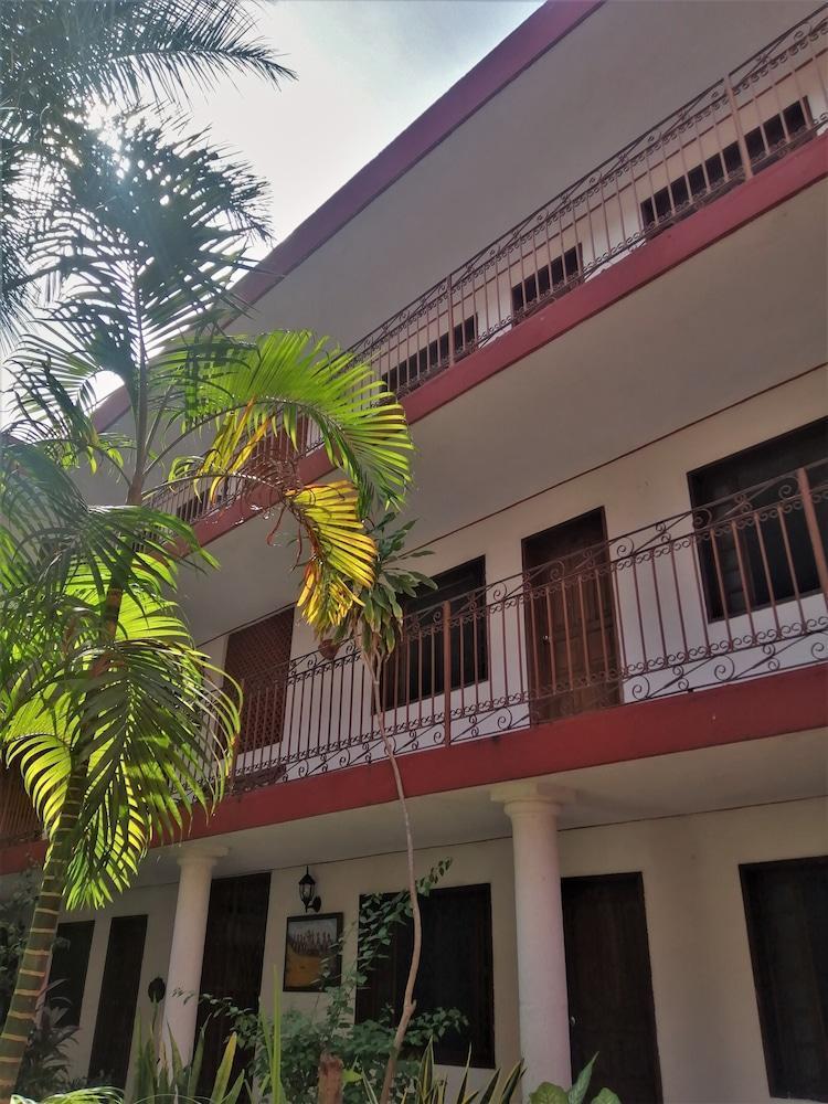 Hotel Santa Lucia Merida Exterior photo